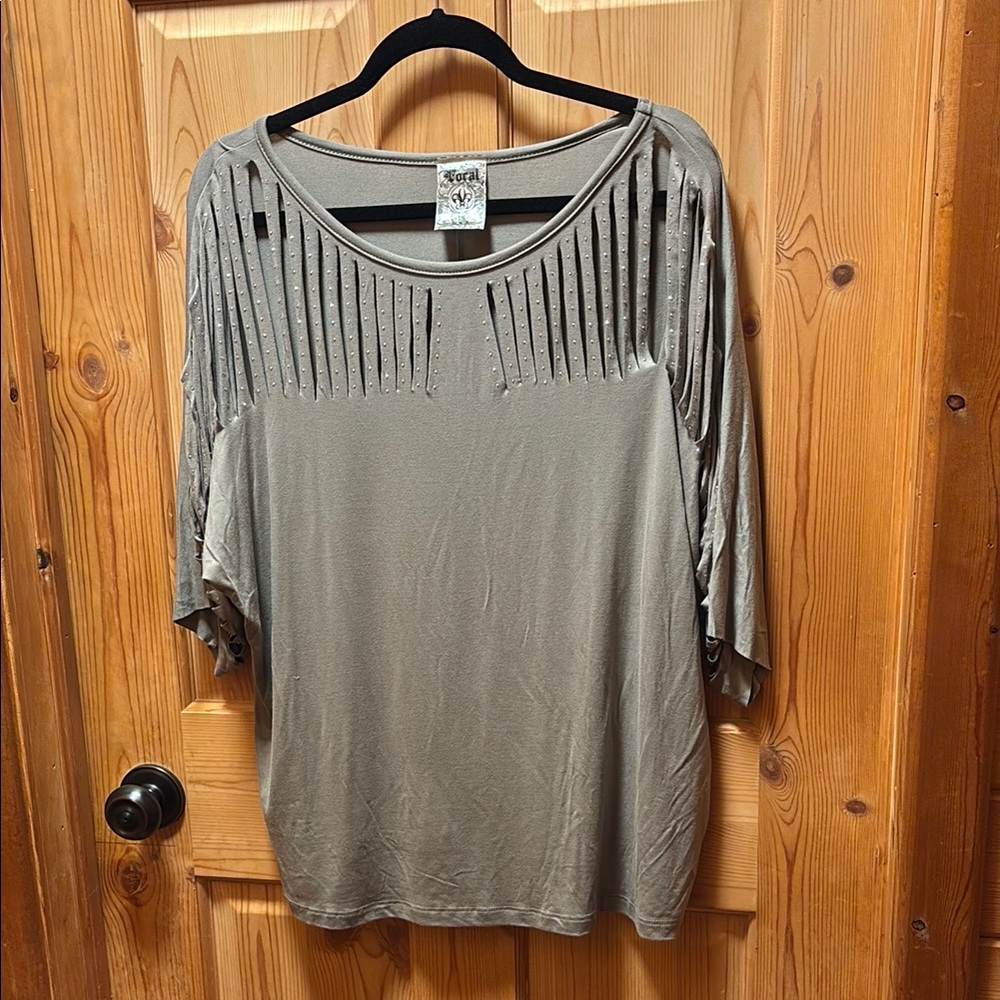 Vocal Gray 3/4 Sleeve Cut Out Blouse